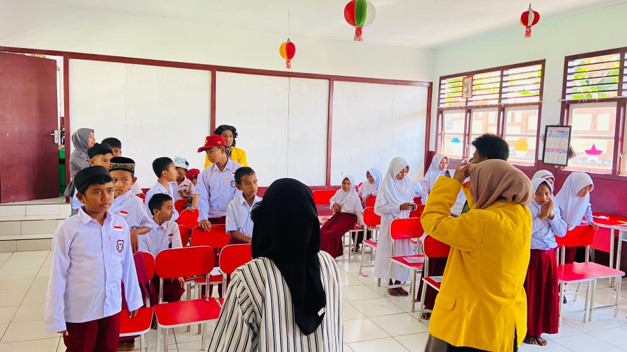 Mahasiswa KKN Unkhair Tanamkan Semangat Anti-Bullying dan Motivasi Pendidikan di SDN  Tambula Lewat Edukasi Interaktif